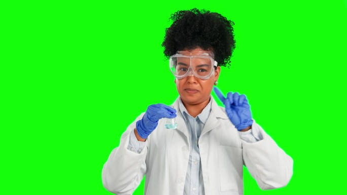 绿屏化学，科学家或女性嗅觉液体用于质量检查，检验测试或科学。糟糕的手指抖动，色度键肖像或在工作室背景