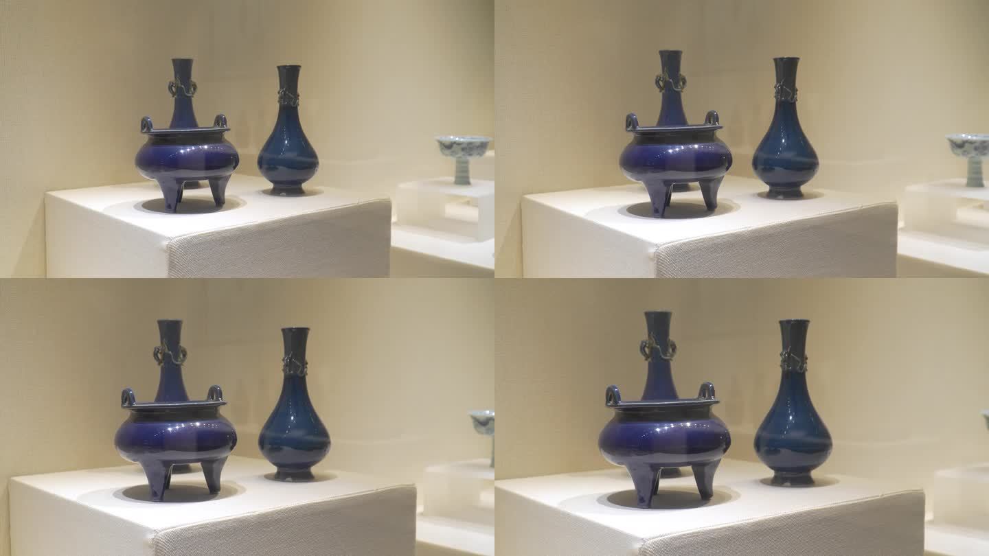 芜湖博物馆 蓝釉三足炉和蓝釉插瓶 元代