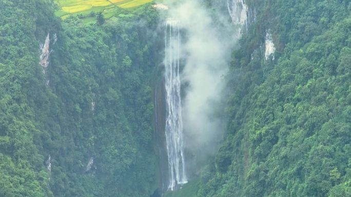 航拍广西山水风光通灵大峡谷