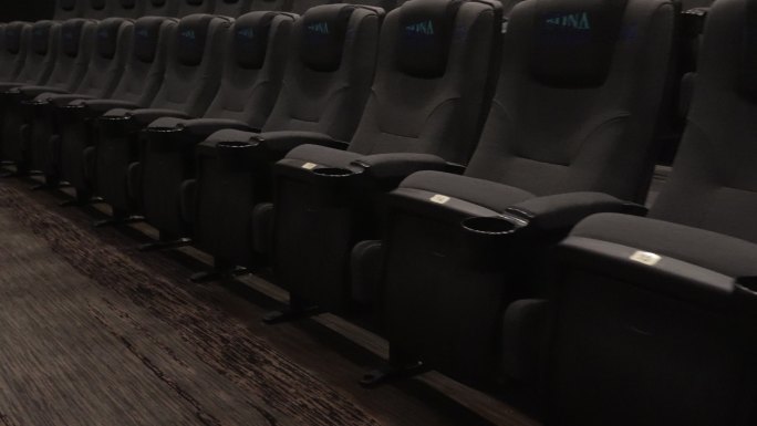 电影院宽敞的空间与座位5
