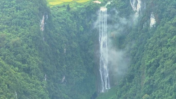 航拍广西山水风光通灵大峡谷