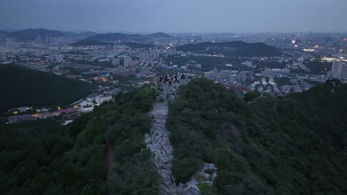 千佛山上航拍济南都市风光