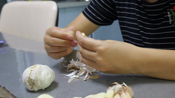 美食食物食材大蒜剥大蒜