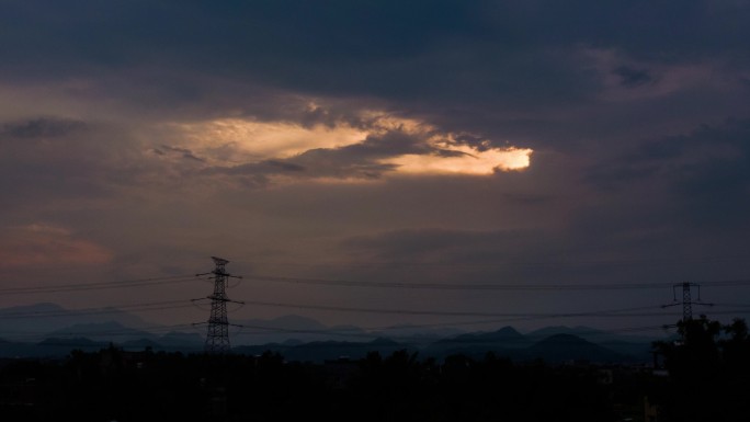 乡村晚霞夕阳电线塔