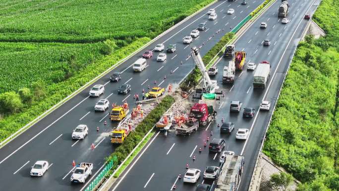 高速公路交通事故拥堵