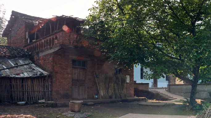 南方老屋农村红砖房子怀旧回忆延时摄影