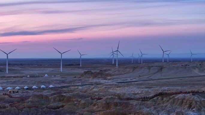 【正版4K素材】新疆阿勒泰五彩滩风力发电