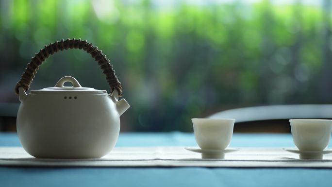 古色古香的茶具茶杯茶壶