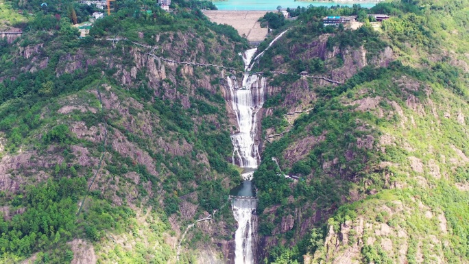 浙江天台山，天台山大瀑布，飞流直下