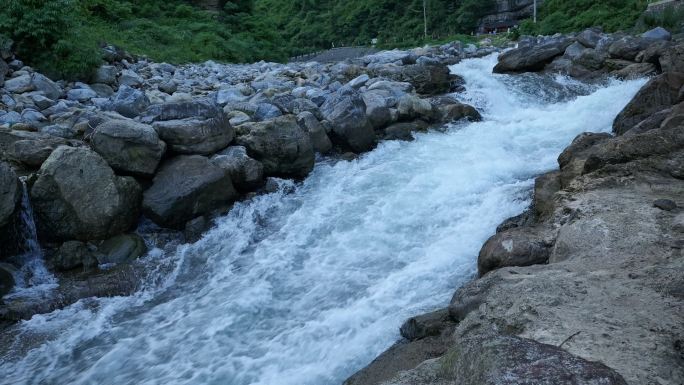 升格慢动作漂流激流流水小溪溪流