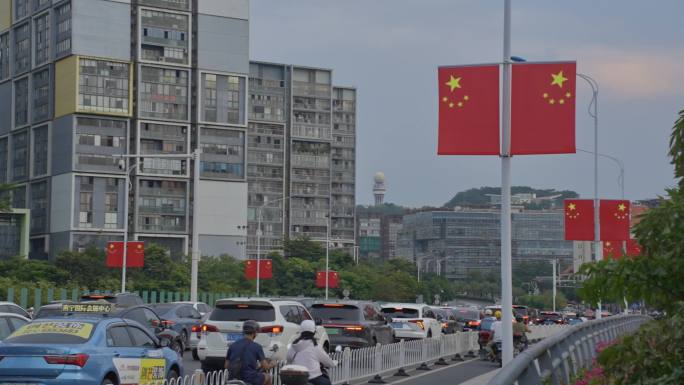 国庆道路红旗飘飘