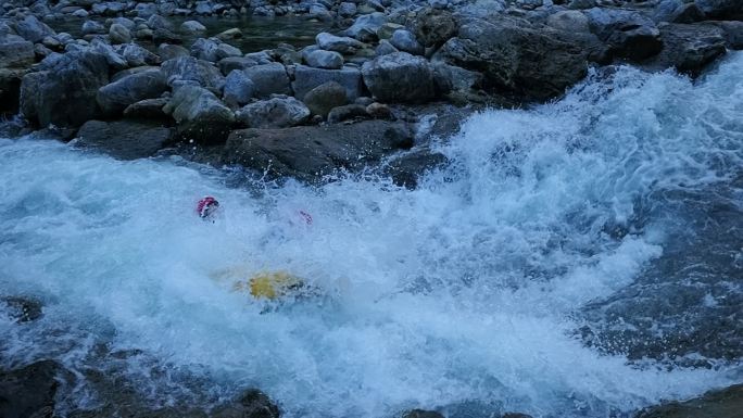 升格慢动作漂流激流流水小溪溪流