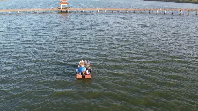 湛江滨湖公园 船