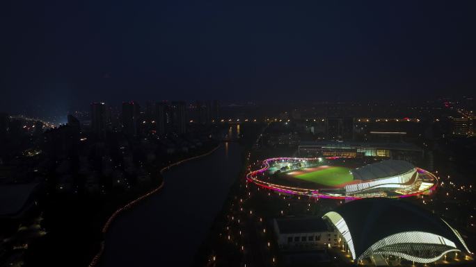 浙江嘉兴平湖市体育馆夜晚