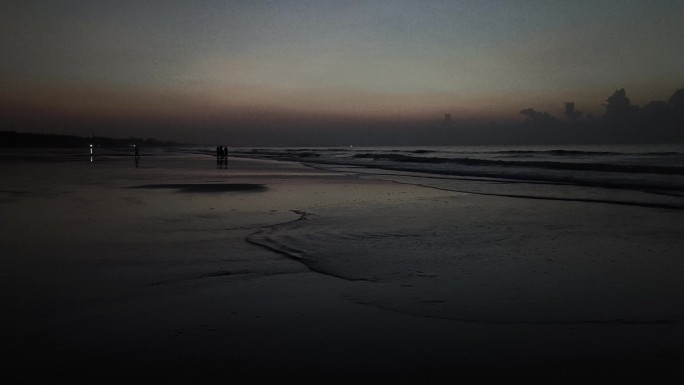 大海黑暗黎明天空晨光海岸线剪影水波海浪声
