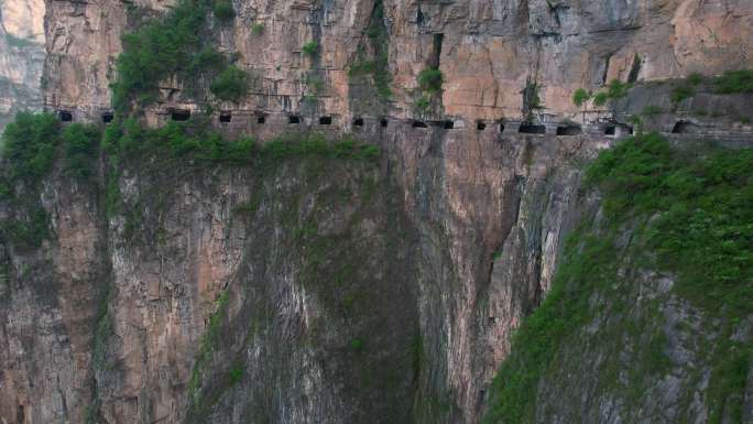 王莽岭挂壁公路