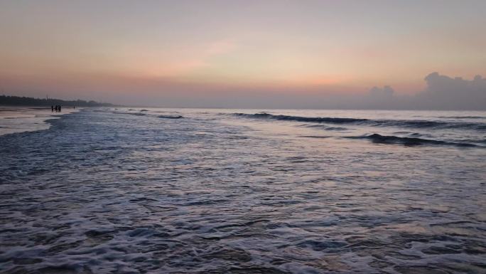大海黎明天空晨光海岸线剪影水波海浪声