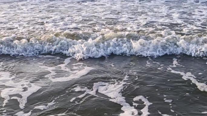 清晨大海日出朝霞晨曦海水波浪大海浪花奔流