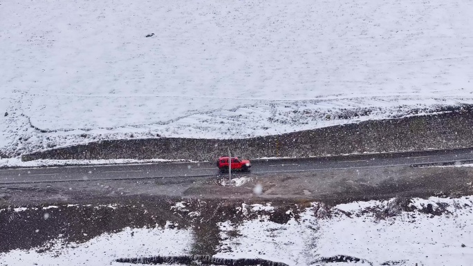 航拍新疆喀纳斯下大雪