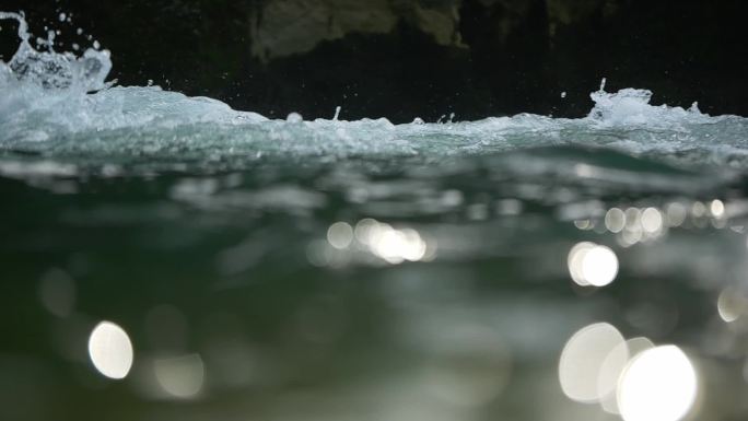 意境流水河流