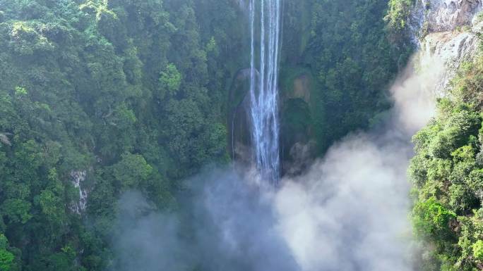 4K120P升格航拍广西通灵大峡谷