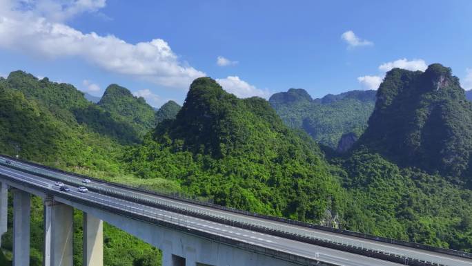 航拍最美高速合那高速古龙山大桥新灵隧道