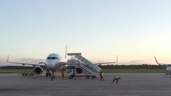 机场航空客梯车