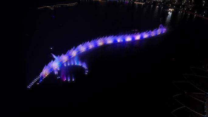 河南郑州航空港区双鹤湖音乐喷泉夜景航拍