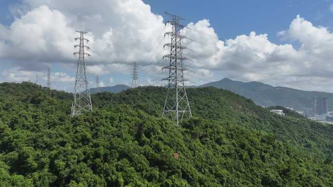 高山电力电塔电网高压输电塔航拍