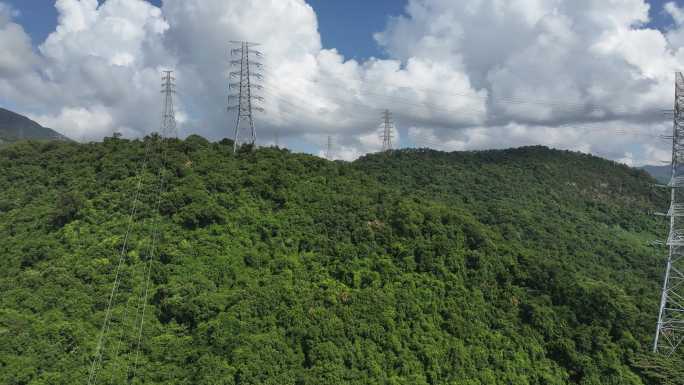 高山电力电塔电网高压输电塔航拍