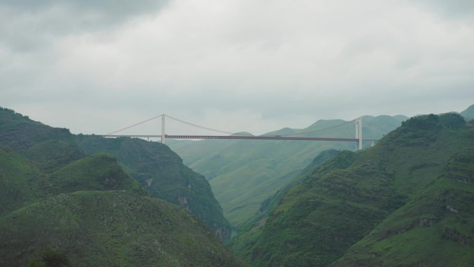 山区高架桥延时摄影