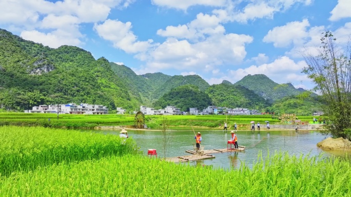 航拍广西靖西平江田园风光