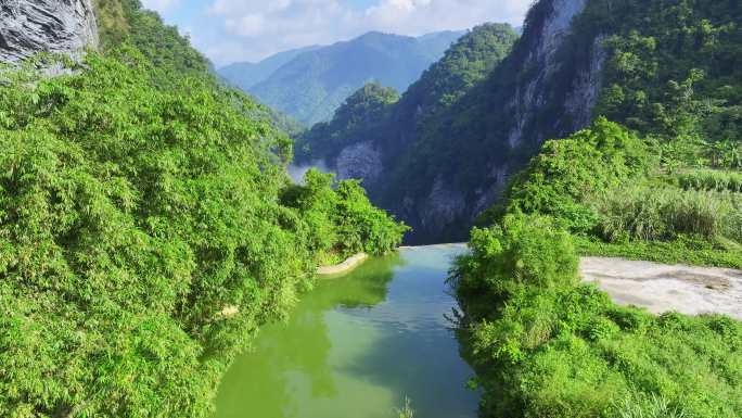 航拍广西山水通灵大峡谷风光