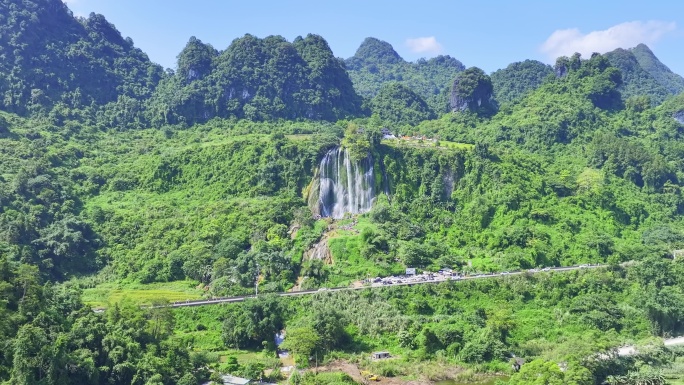 4K120P升格航拍广西三叠岭瀑布