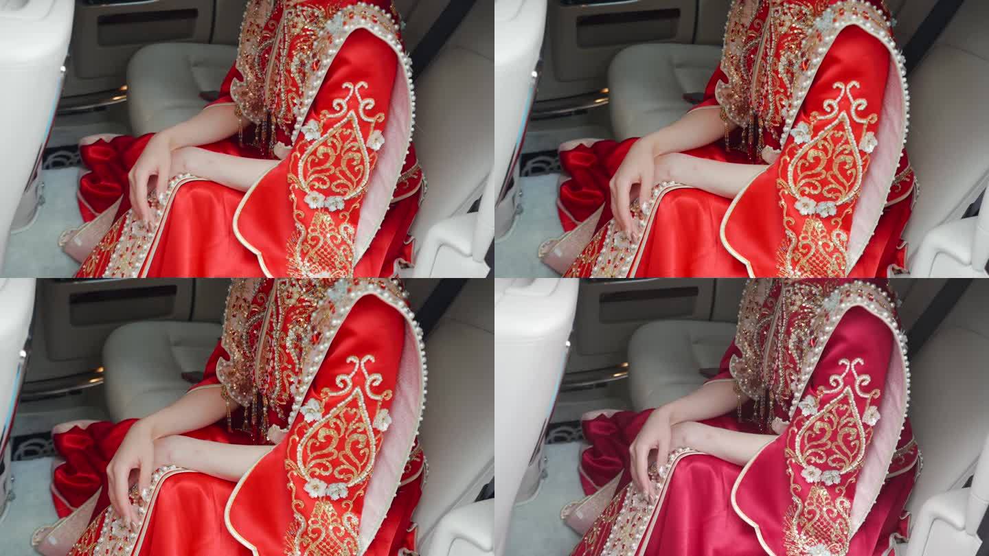 中式秀禾服新娘坐在汽车里
