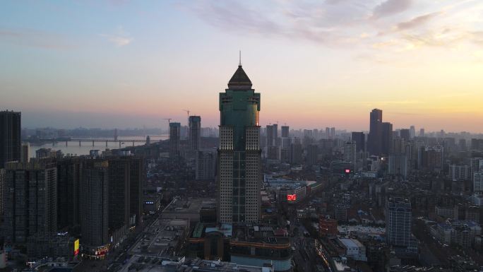 航拍武汉城市地标天际线商业高楼佳丽广场