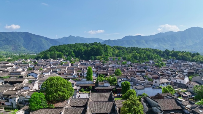 航拍中国传统水墨风安徽黟县宏村景区