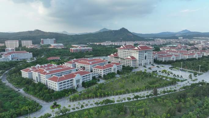 厦门大学航拍校园建筑风光学校风景教学楼