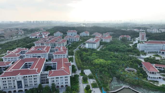 厦门大学航拍校园建筑风光学校风景教学楼