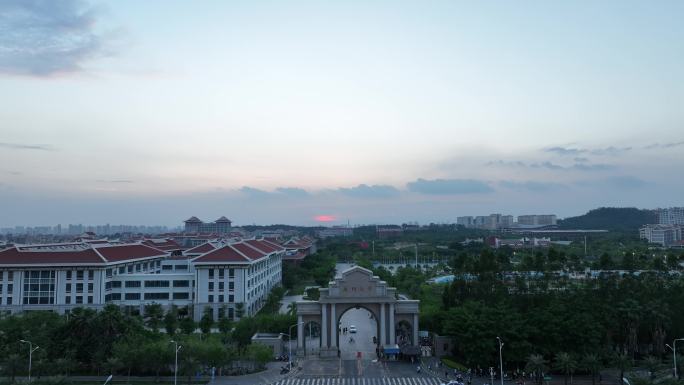 厦门大学航拍校园建筑风光学校风景教学楼