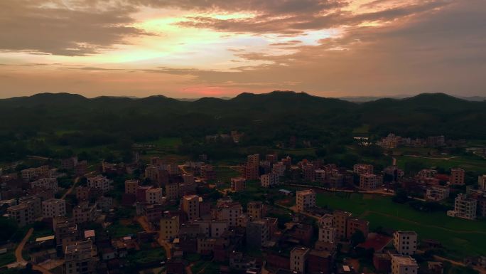 航拍粤西乡村气息住房房屋黄昏日落