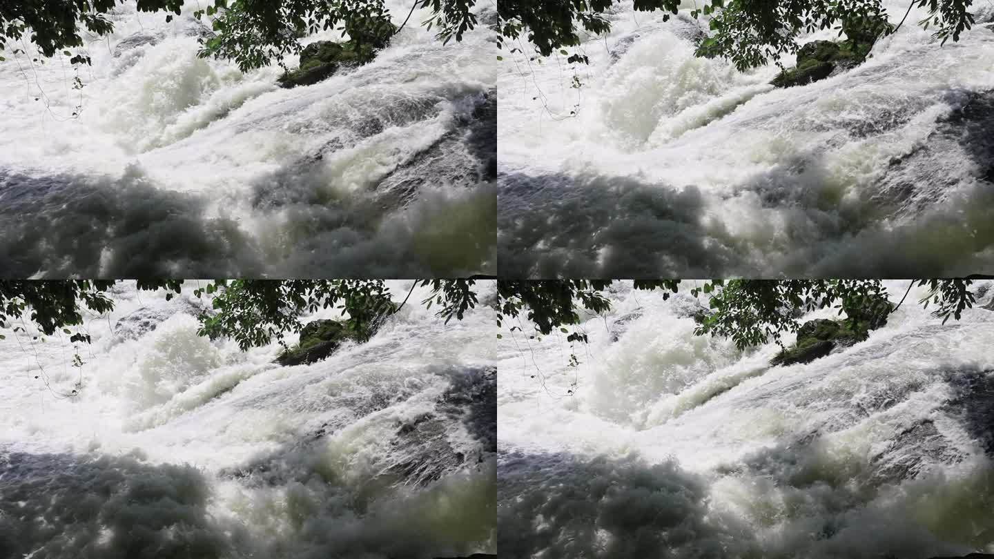 黄果树瀑布贵州激流河水