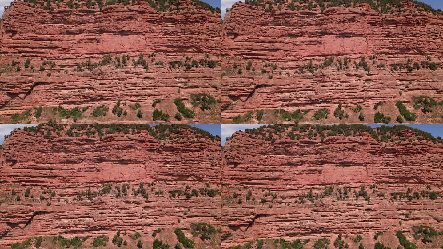 风景秀丽的砂岩和石灰岩峡谷在犹他州峡谷
