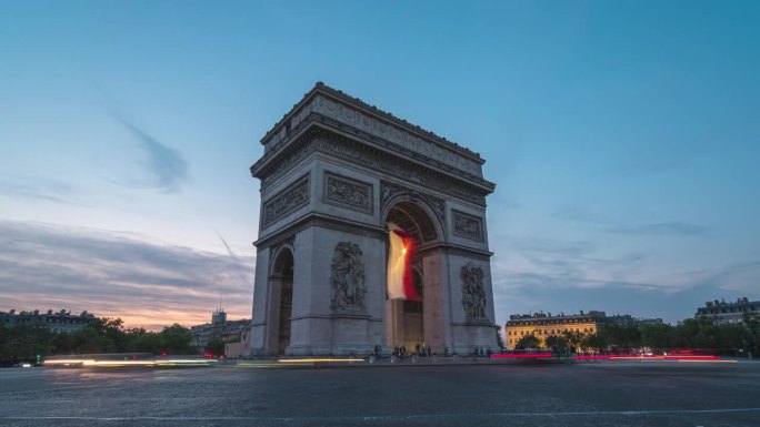 法国巴黎延时4K，城市天际线昼夜日落延时在凯旋门和香榭丽舍大街