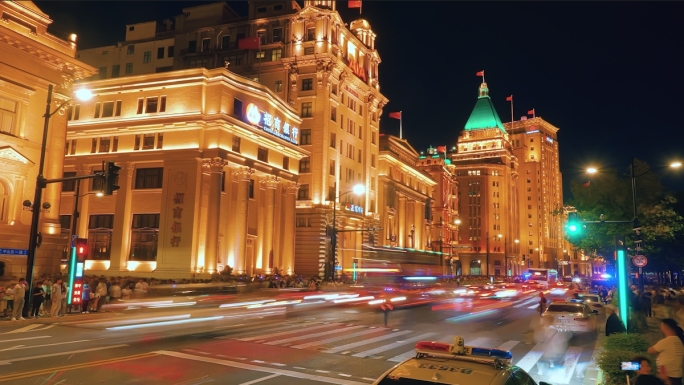 上海外滩夜景人流延时万国建筑群