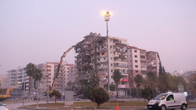 地震建筑拆除