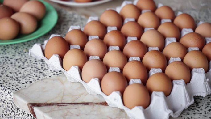 鸡蛋托盘:亚洲最受欢迎的食物菜单