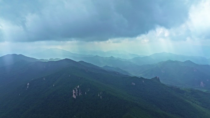 东北辽宁本溪老边沟夏季山谷航拍