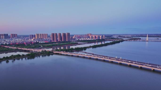 辽宁盘锦辽河盘锦大桥夜景城市航拍