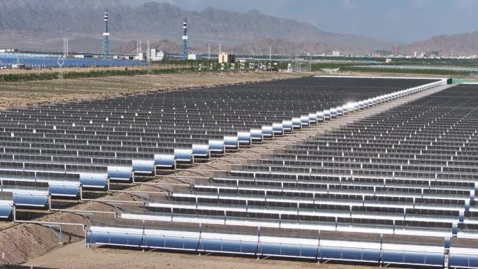 利用太阳的能量:抛物线槽太阳能发电厂的优势